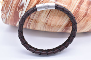 Parisi Armband - Geflochtenes Lederarmband- Schwarz Braun - Edelstahlverschluss - Frauen - Mann - Herren - Inkl. Weiße Schmuckschachtel