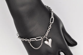 Trend Armband aus Titanstahl, mit herzförmigem Anhänger, für Frauen